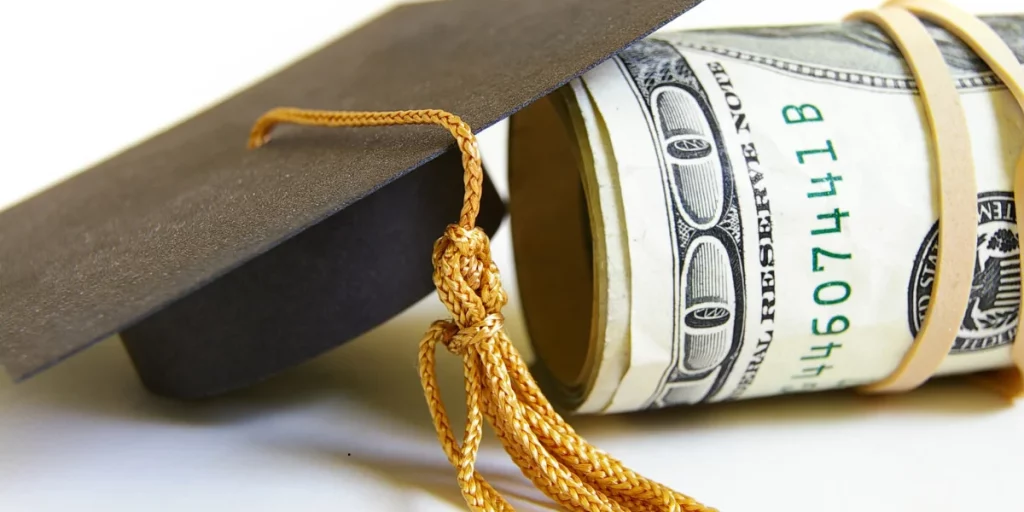 How to Get an Education Loan in Ahmedabad for Studying Abroad