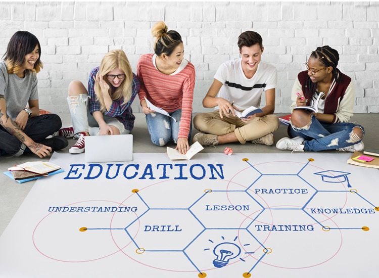 Advanced and Affordable Education in Australia – Students learning together for global success
